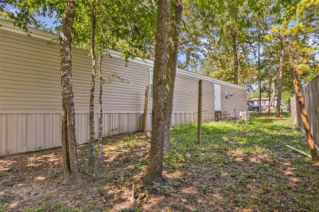 440 Petersburg Drive, Livingston, TX 77351