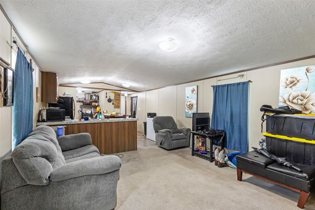 440 Petersburg Drive, Livingston, TX 77351