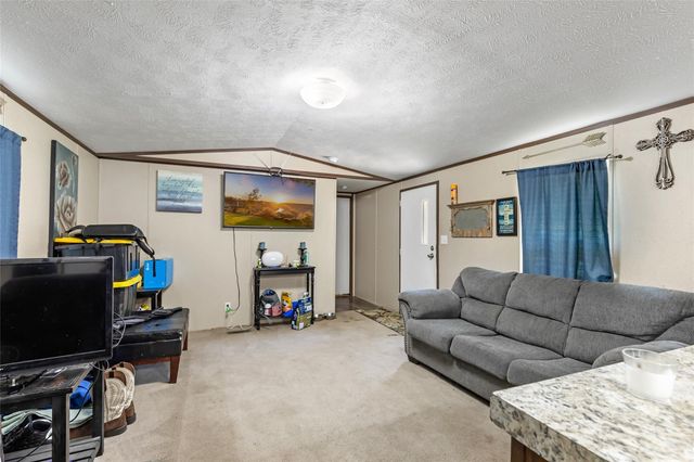 440 Petersburg Drive, Livingston, TX 77351