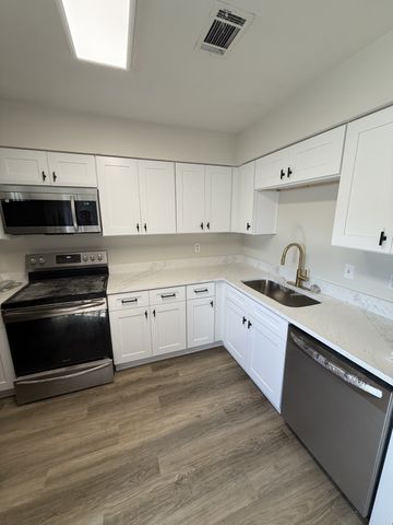 430 Walton Ferry Rd Apt 1607, Hendersonville, TN 37075