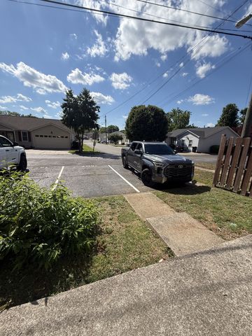 430 Walton Ferry Rd Apt 1607, Hendersonville, TN 37075