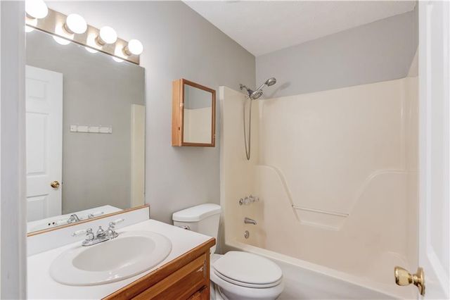 2080 Blackberry Lane, Auburn, GA 30011