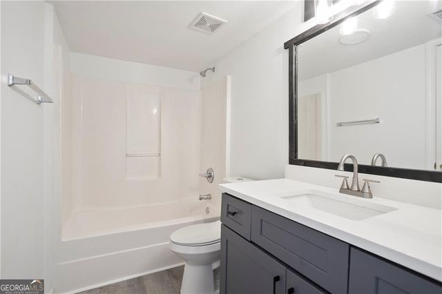 6712 Lakewood Drive, Douglasville, GA 30135