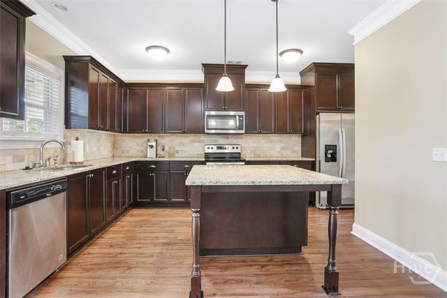 106 Laguna Way, Savannah, GA 31405