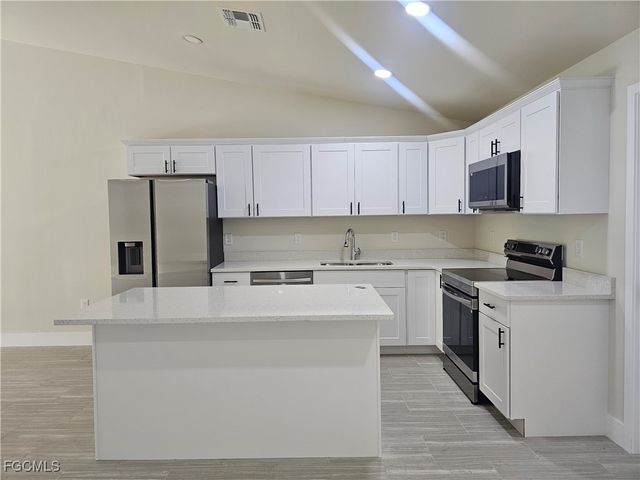 876 Apartment ST E, Lehigh Acres, FL 33974