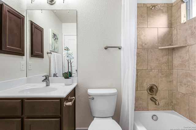 18043 Muir Glen, San Antonio, TX 78257