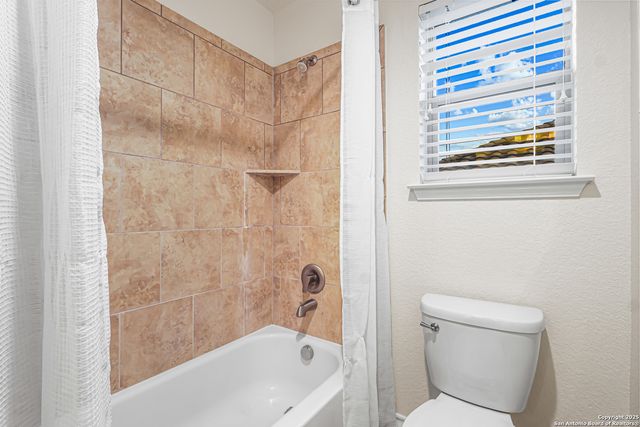 18043 Muir Glen, San Antonio, TX 78257