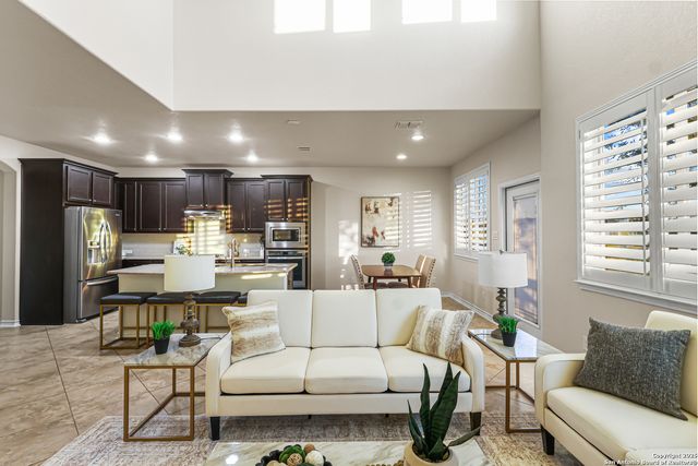 18043 Muir Glen, San Antonio, TX 78257