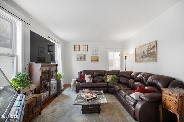 126 Elmer Avenue, Schenectady, NY 12308