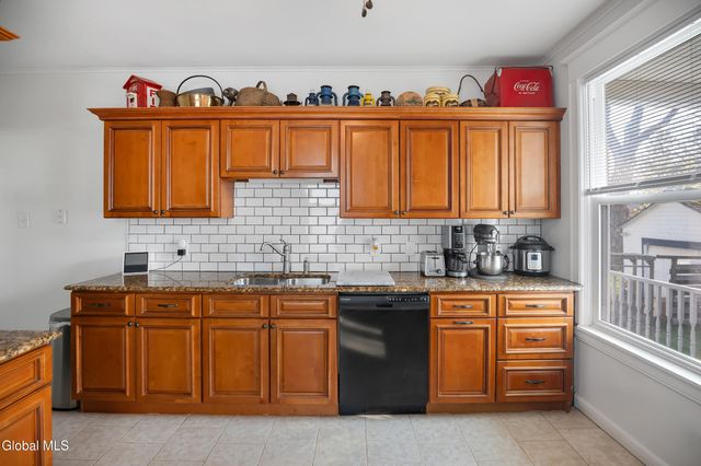 126 Elmer Avenue, Schenectady, NY 12308