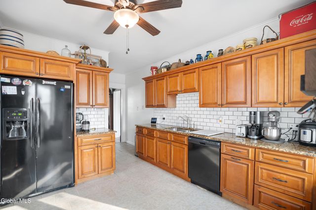 126 Elmer Avenue, Schenectady, NY 12308