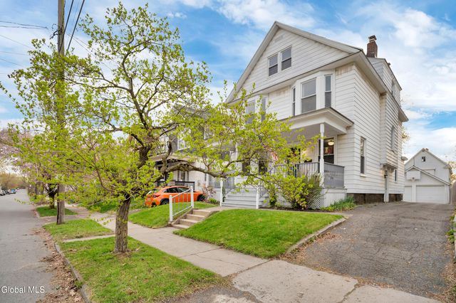 126 Elmer Avenue, Schenectady, NY 12308