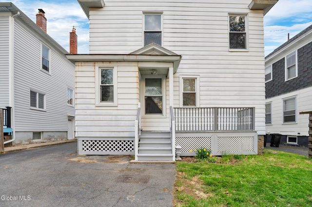126 Elmer Avenue, Schenectady, NY 12308
