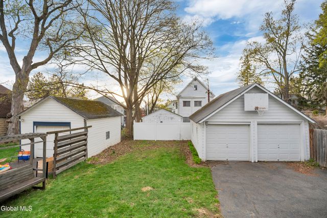 126 Elmer Avenue, Schenectady, NY 12308