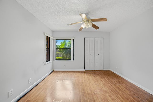 4702 E Lucerne Lakes Blvd Boulevard E 103, Lake Worth, FL 33467