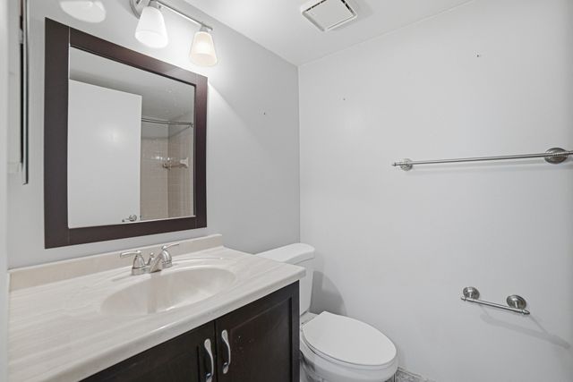 4702 E Lucerne Lakes Blvd Boulevard E 103, Lake Worth, FL 33467