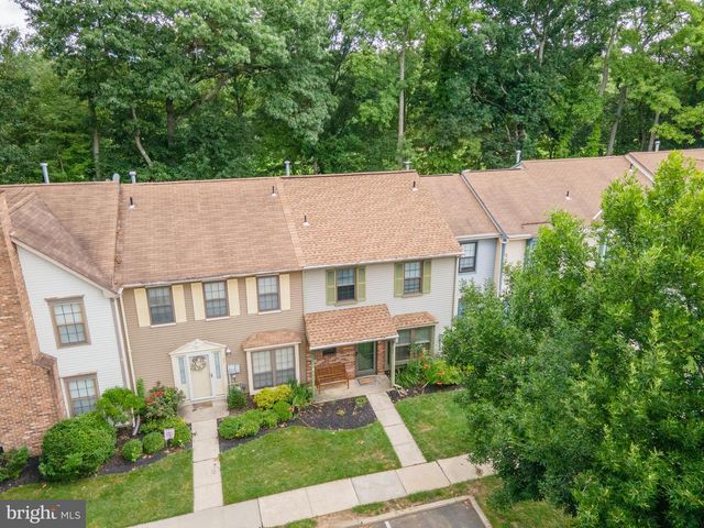 27 TYNEMOUTH CT, Robbinsville, NJ 08691