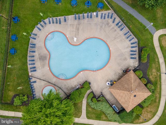 27 TYNEMOUTH CT, Robbinsville, NJ 08691