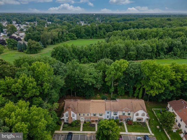 27 TYNEMOUTH CT, Robbinsville, NJ 08691