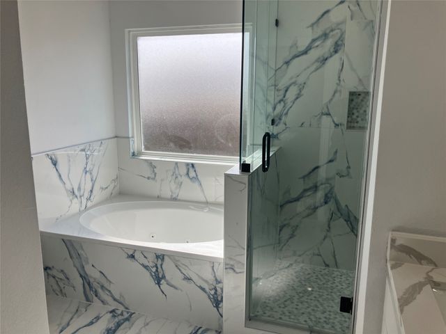 700 Hillburn Drive, West Tawakoni, TX 75474