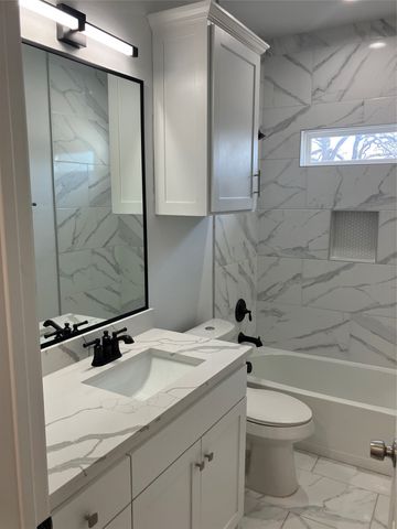 700 Hillburn Drive, West Tawakoni, TX 75474