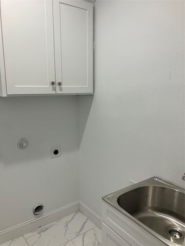 700 Hillburn Drive, West Tawakoni, TX 75474