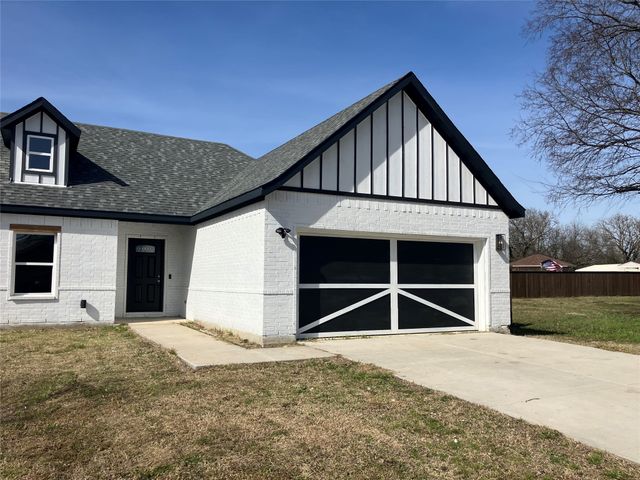 700 Hillburn Drive, West Tawakoni, TX 75474