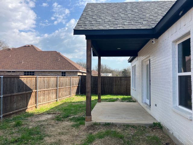 700 Hillburn Drive, West Tawakoni, TX 75474