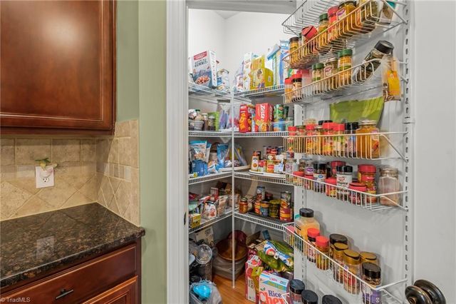 655 Starboard Reach, Lexington, NC 27292