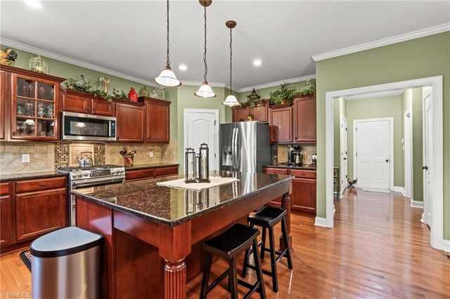 655 Starboard Reach, Lexington, NC 27292