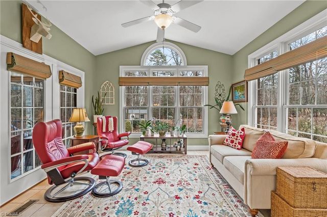 655 Starboard Reach, Lexington, NC 27292