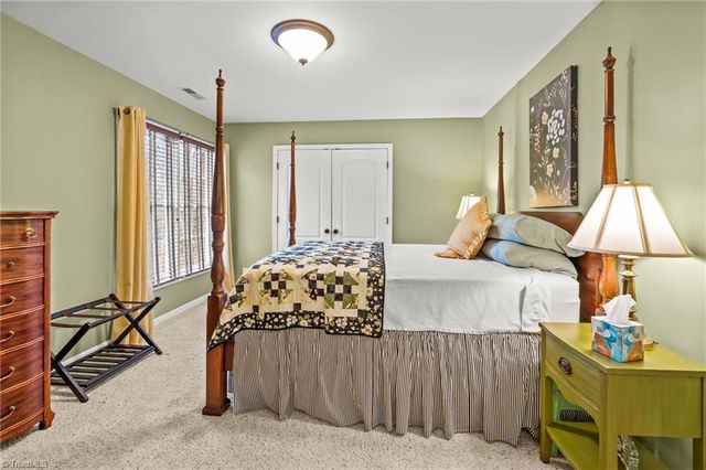 655 Starboard Reach, Lexington, NC 27292