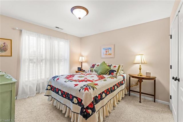 655 Starboard Reach, Lexington, NC 27292