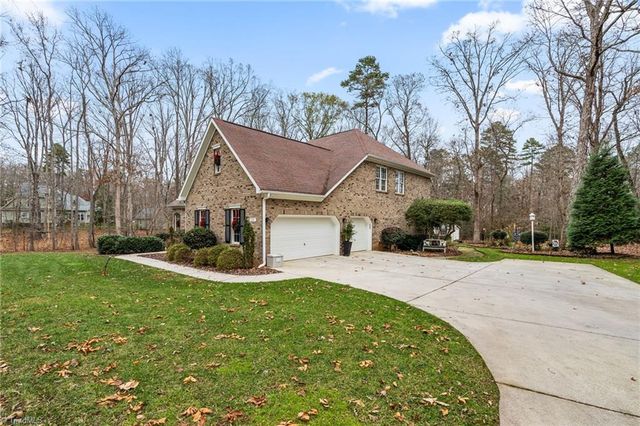 655 Starboard Reach, Lexington, NC 27292