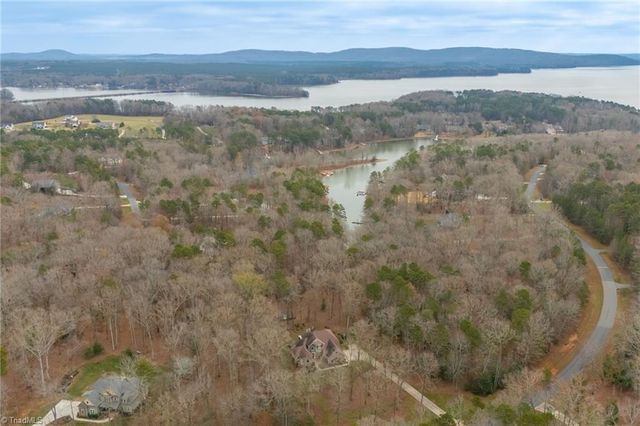 655 Starboard Reach, Lexington, NC 27292