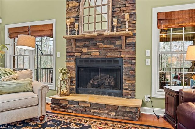 655 Starboard Reach, Lexington, NC 27292