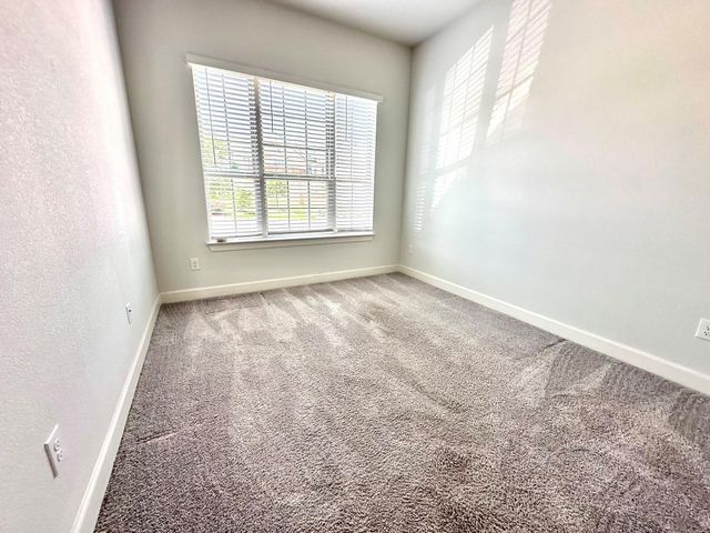 12608 Stanford DR, Austin, TX 78748
