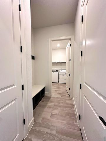 12608 Stanford DR, Austin, TX 78748