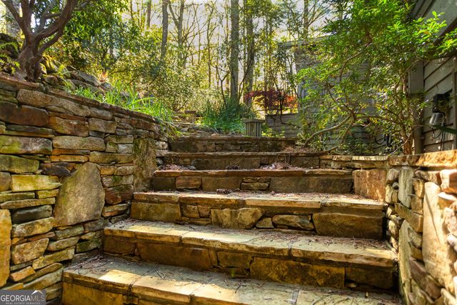 70 Doe Run, Sautee Nacoochee, GA 30571