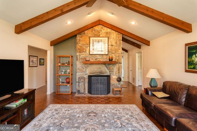 70 Doe Run, Sautee Nacoochee, GA 30571