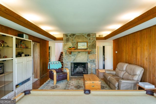 70 Doe Run, Sautee Nacoochee, GA 30571