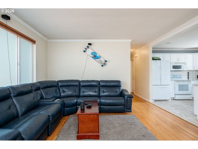 337 Nw BIRDSDALE Ave, Gresham, OR 97030