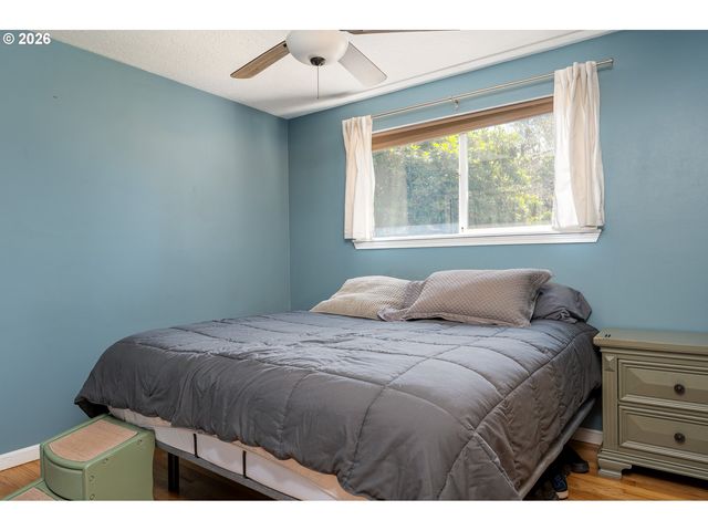 337 Nw BIRDSDALE Ave, Gresham, OR 97030