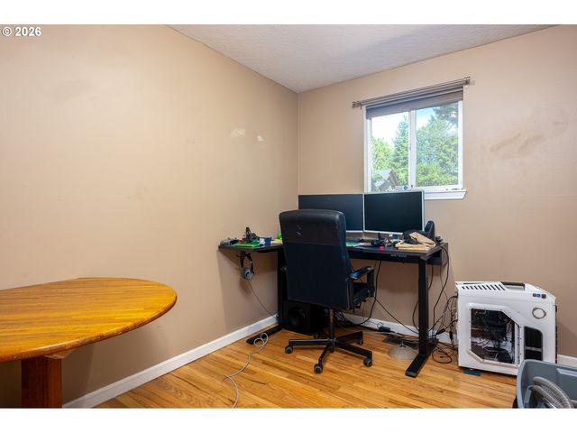 337 Nw BIRDSDALE Ave, Gresham, OR 97030
