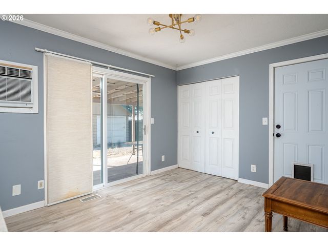 337 Nw BIRDSDALE Ave, Gresham, OR 97030