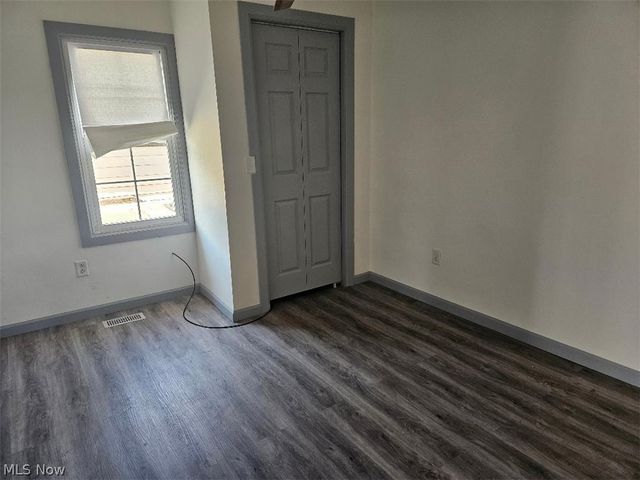 27292 Lake Front Drive, Beloit, OH 44609