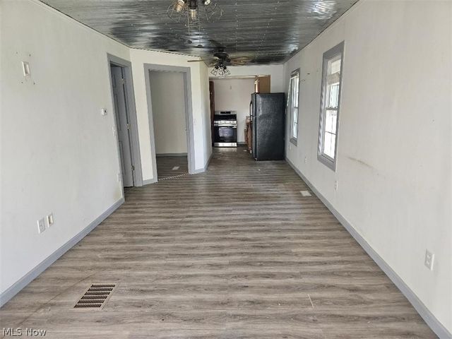 27292 Lake Front Drive, Beloit, OH 44609