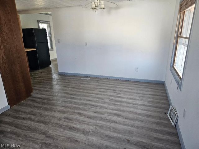 27292 Lake Front Drive, Beloit, OH 44609