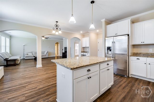 2 Oak Aly, Guyton, GA 31312