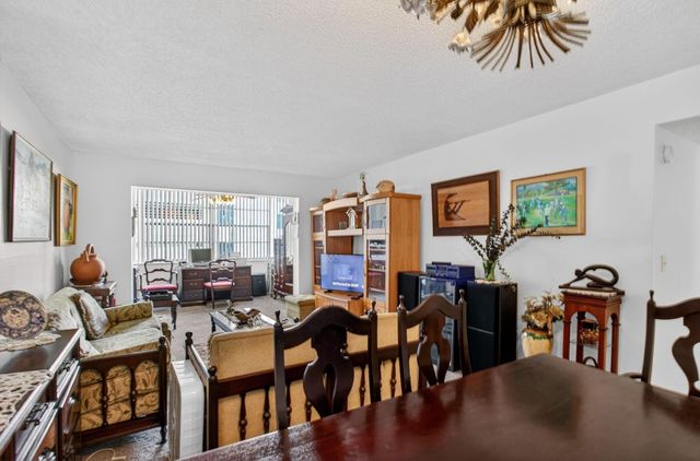 3050 Holiday Springs Boulevard 108, Margate, FL 33063